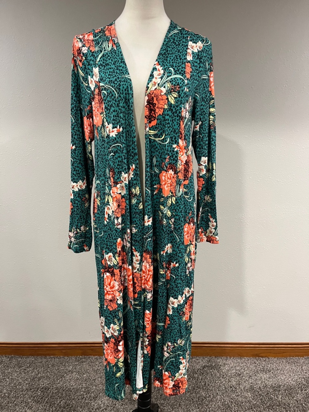 Torrid super soft Teal Floral animal print Duster Cardigan size 12